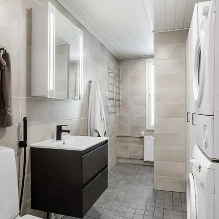 2 Bedroom Apartment, * Åbo